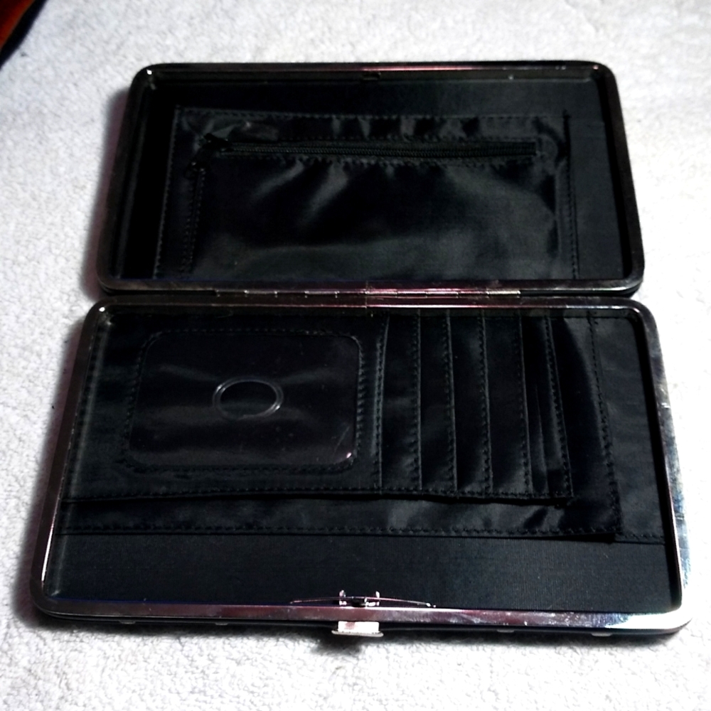 Wallet - Picture 2 of 3